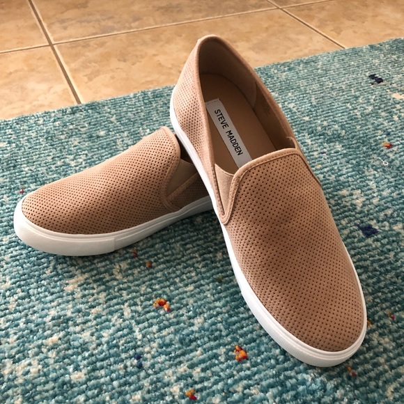 Steve Madden Zarayy slip on shoe